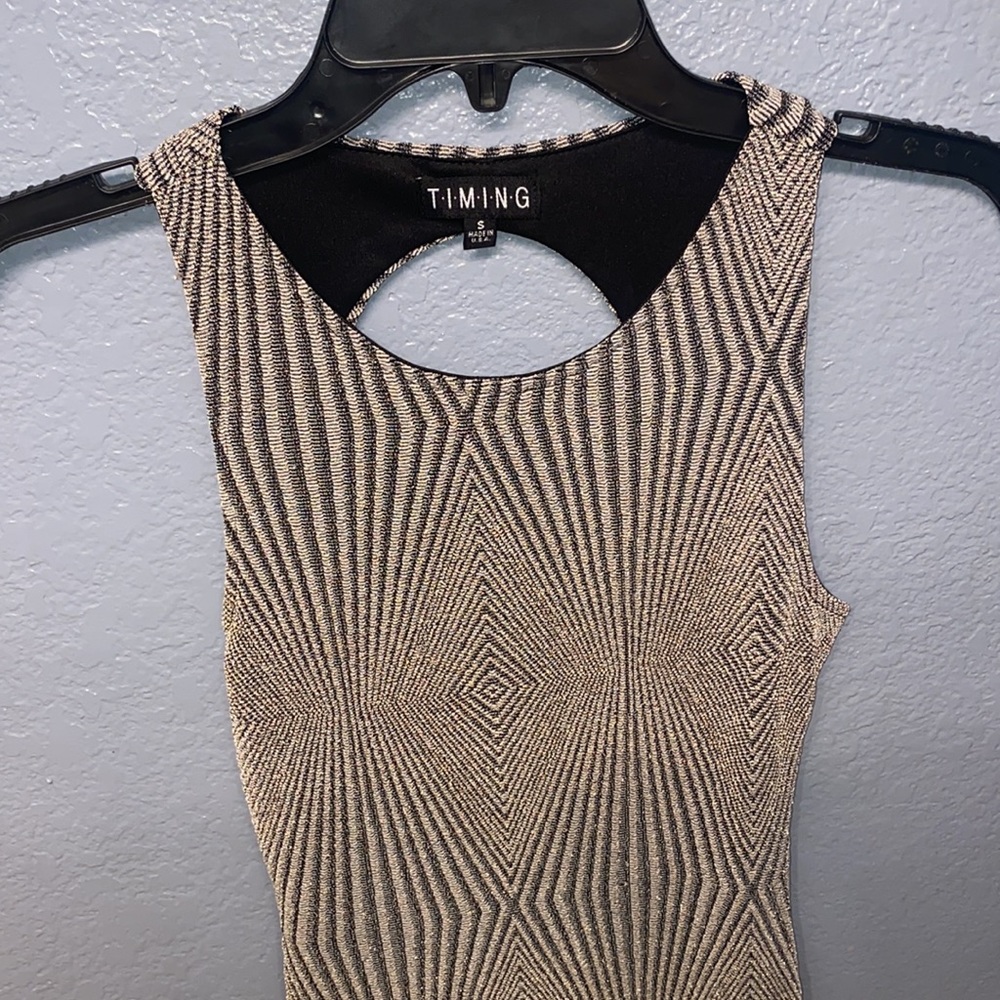 Dress - Picture 3 of 11